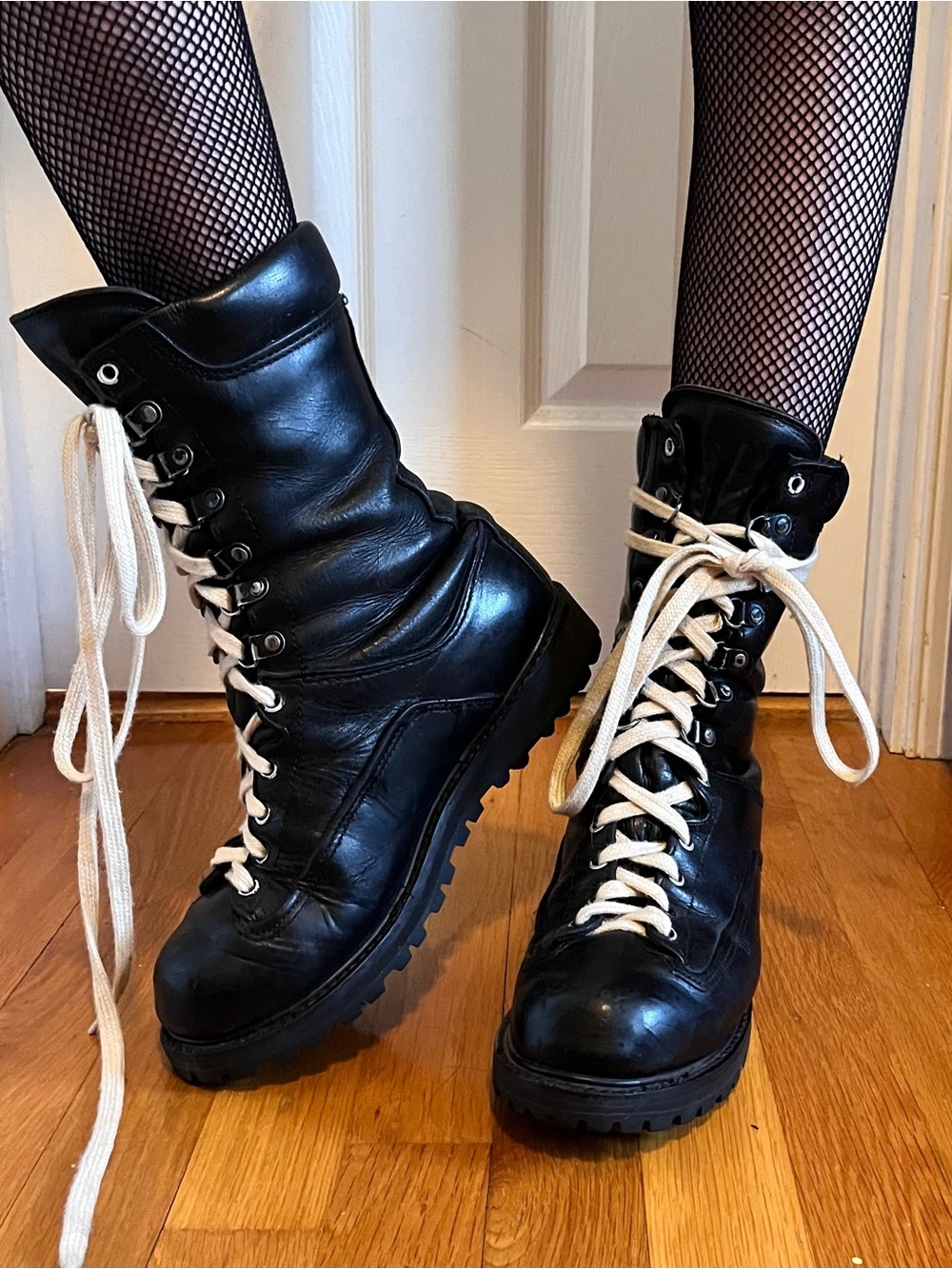 Matterhorn combat boots Gore-Tex lined Vibram soles USA-made (men 6.5/women 8.5)